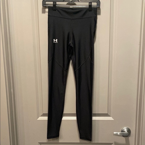 Under Armour HeatGear Black Compression Leggings Size Small - Picture 1 of 6